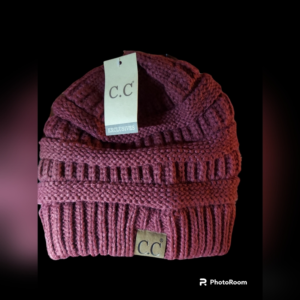 C.C Exclusives Women's Maroon Hat NWT